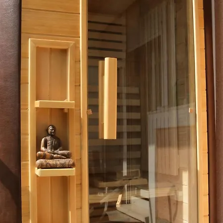 Apartment Luxury Jasmin-two Bedroom With Hot Tub *